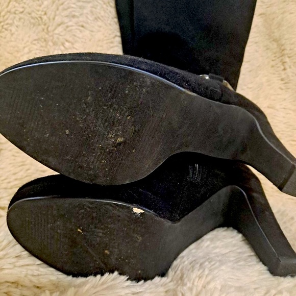 Black velvet boots - Picture 2 of 5